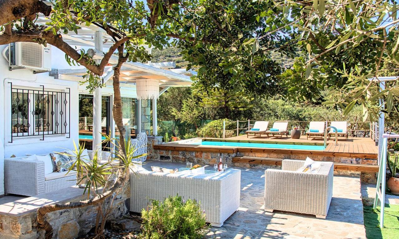 Cretan Lodge Heated Pool อายิโอสนิโกลาโอส ภายนอก รูปภาพ