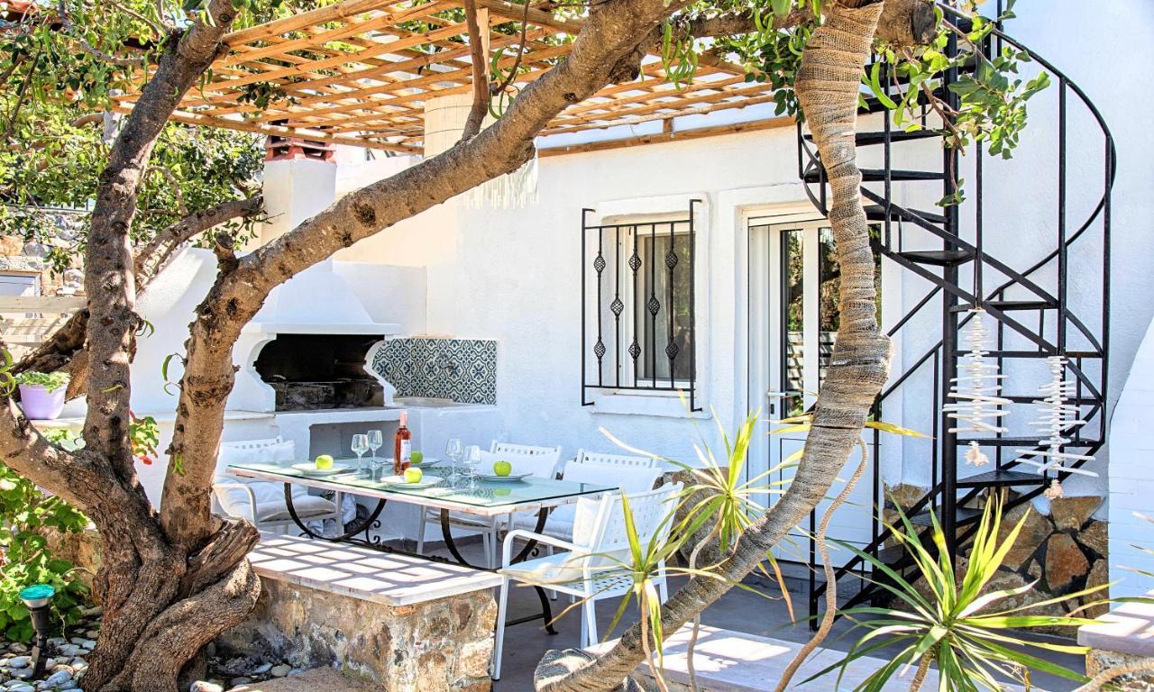 Cretan Lodge Heated Pool อายิโอสนิโกลาโอส ภายนอก รูปภาพ