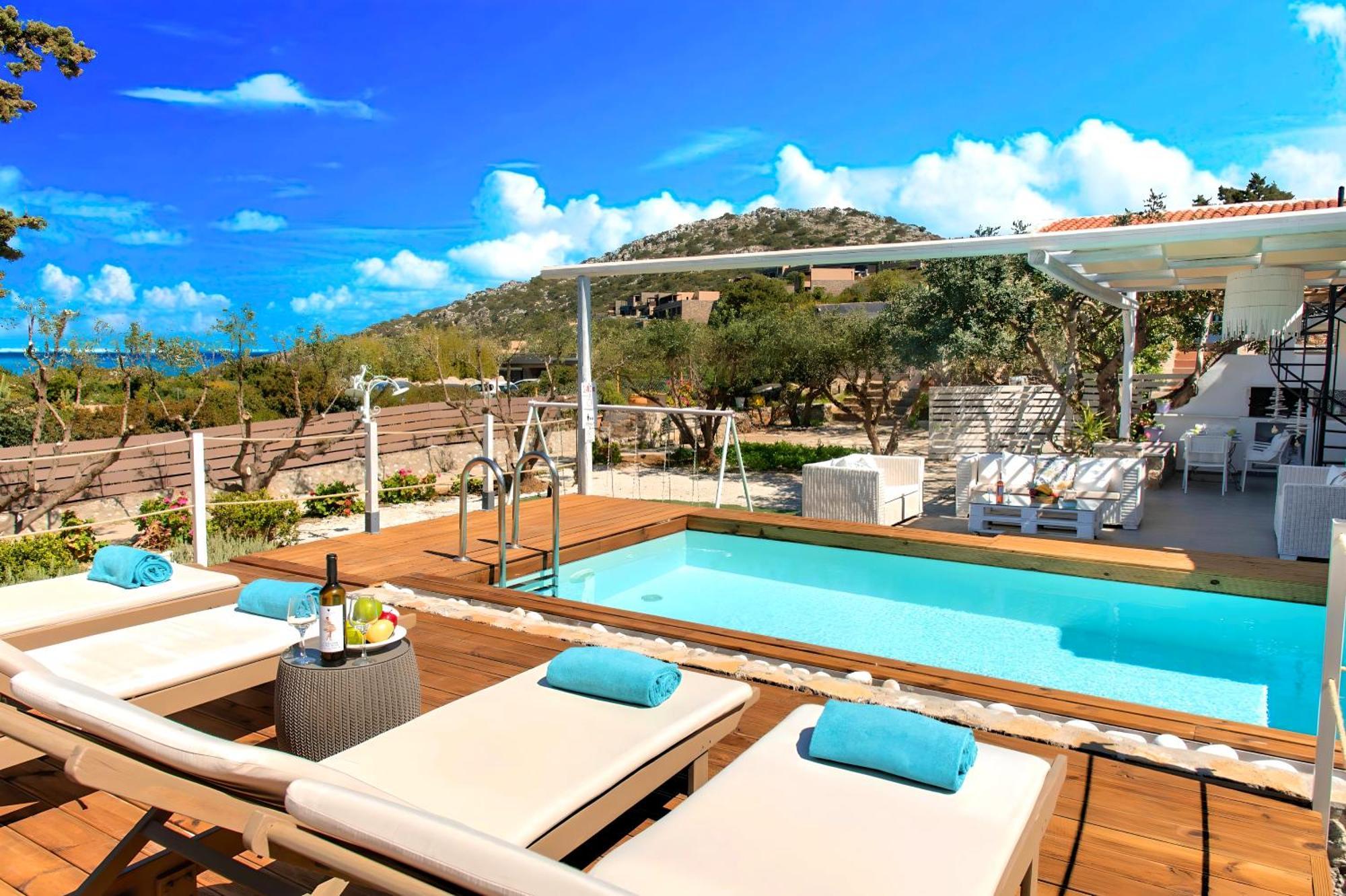 Cretan Lodge Heated Pool อายิโอสนิโกลาโอส ภายนอก รูปภาพ