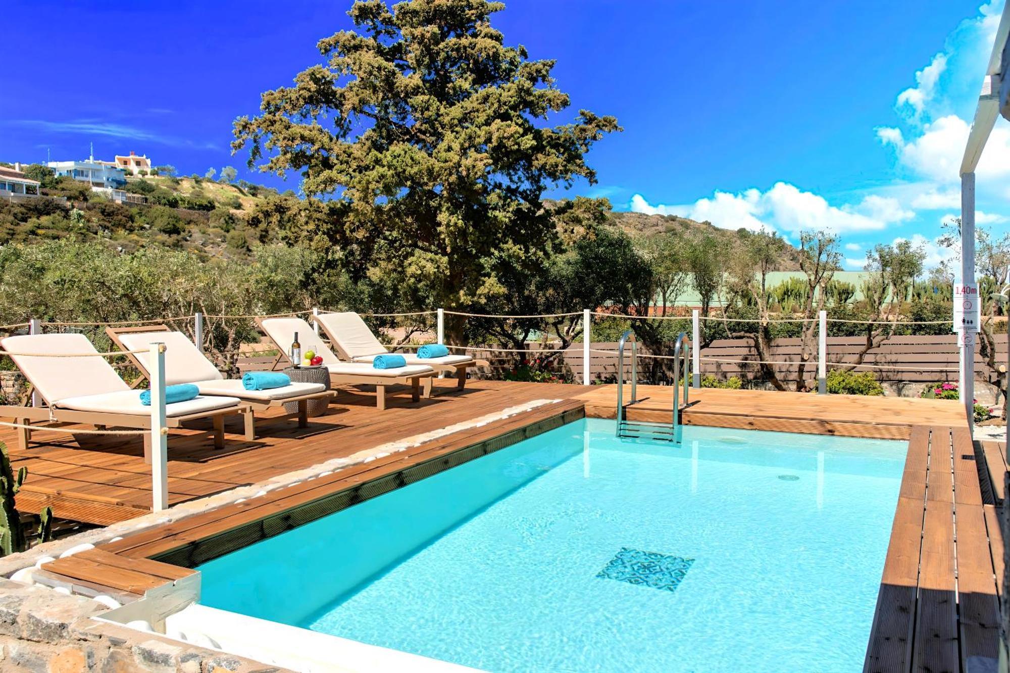 Cretan Lodge Heated Pool อายิโอสนิโกลาโอส ภายนอก รูปภาพ