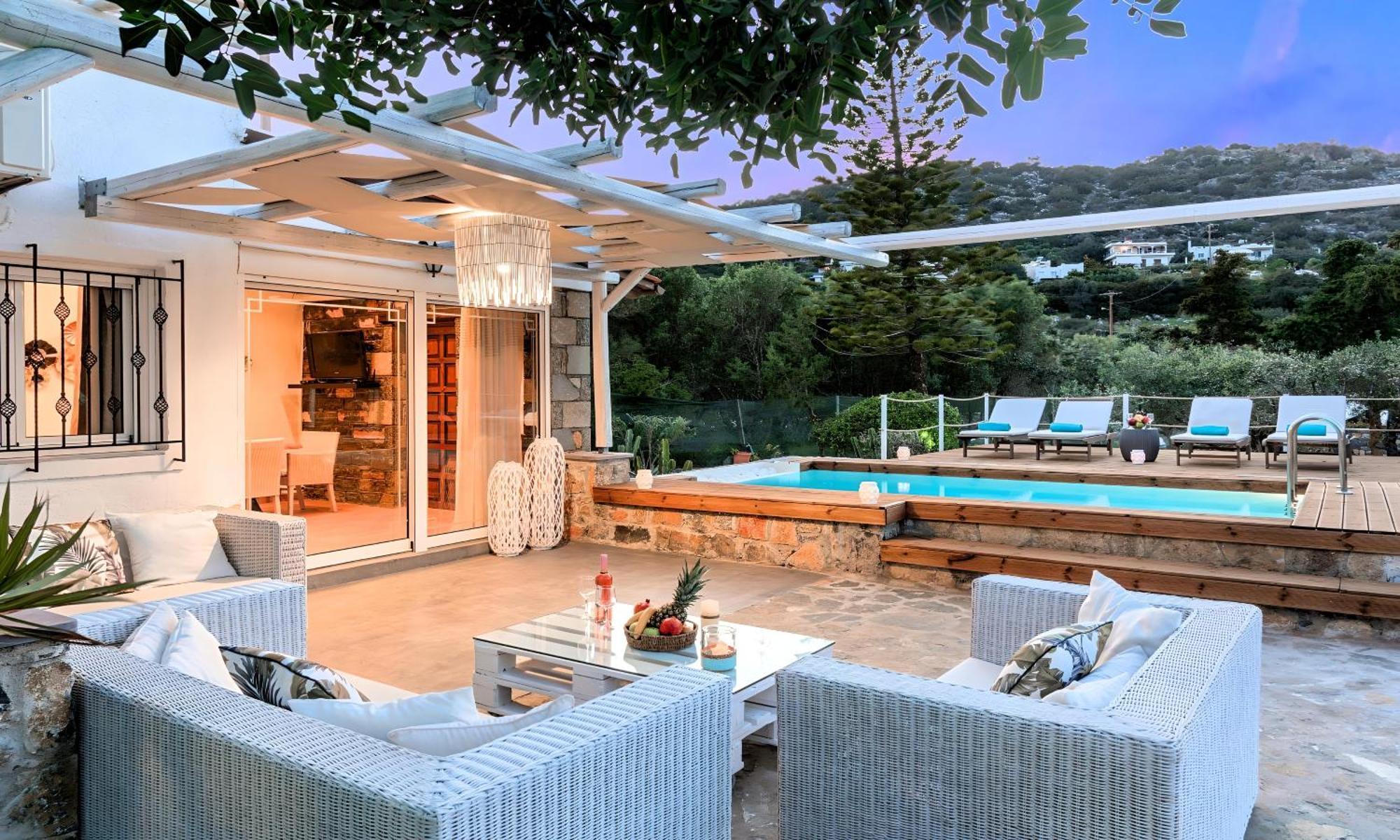 Cretan Lodge Heated Pool อายิโอสนิโกลาโอส ภายนอก รูปภาพ